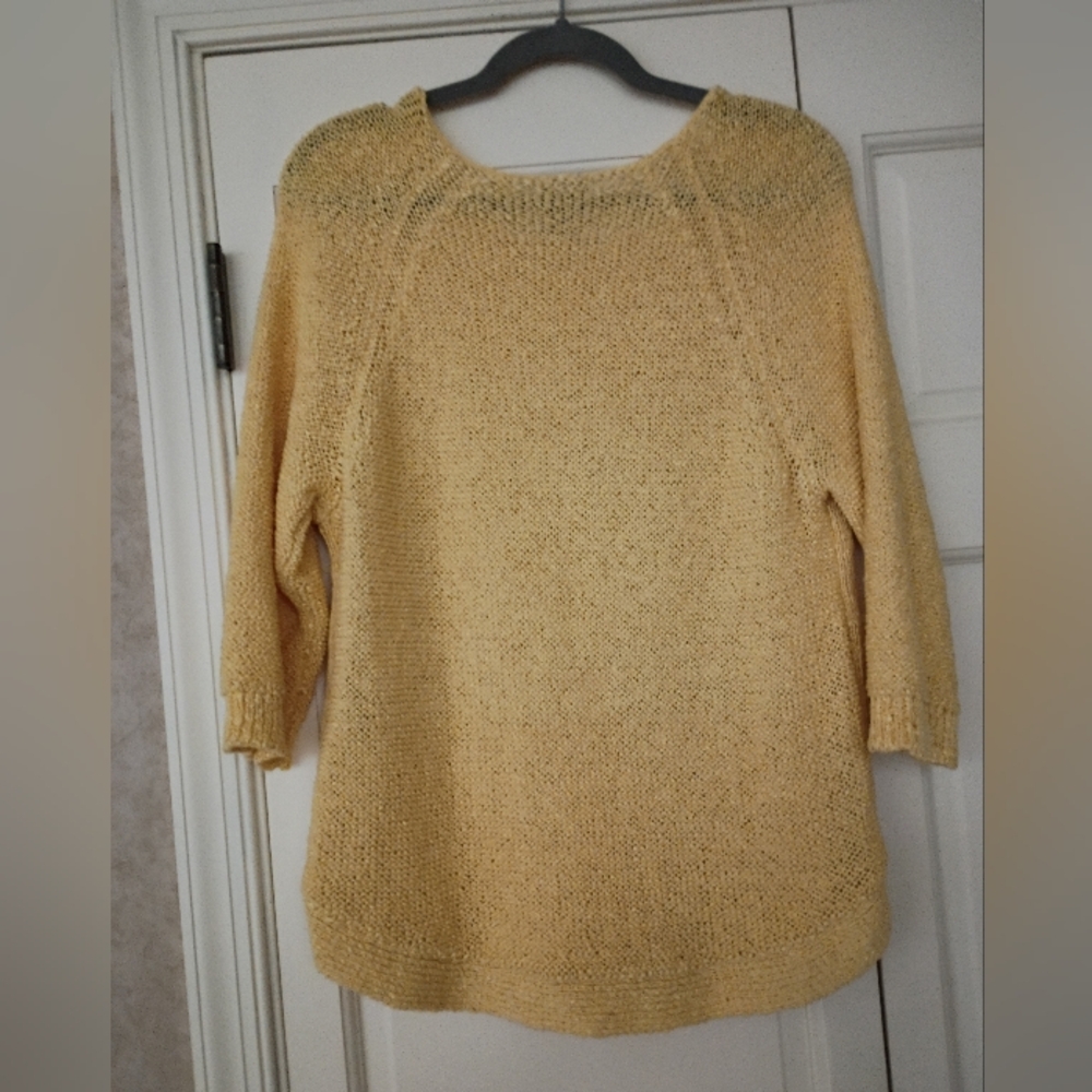 Chicos Women's Yellow Sweater .New No Tag - Picture 2 of 6